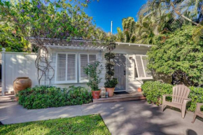 Petit Bijou guest home 1br 1bth with soaking pool